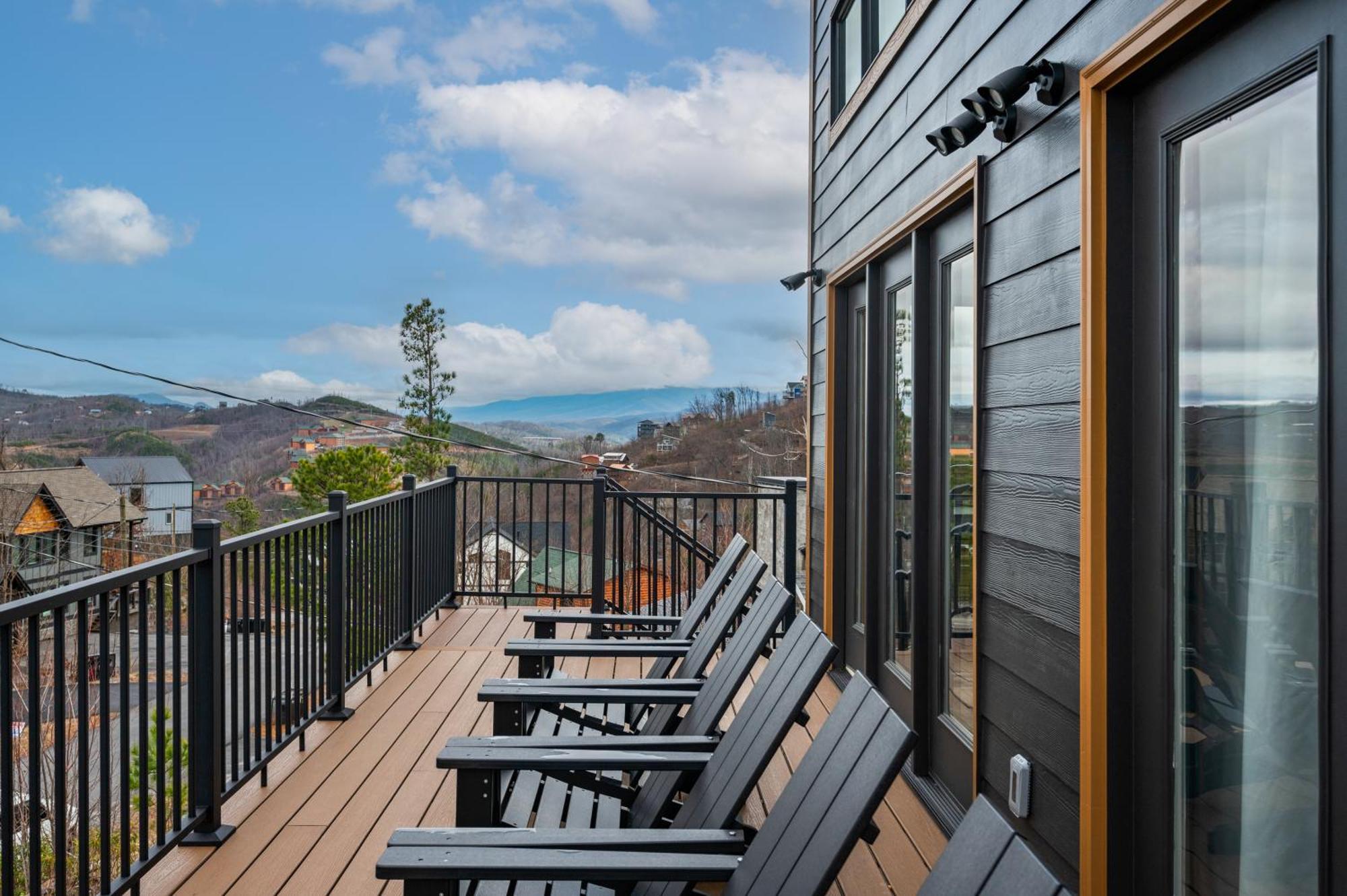Mountain Mermaid Villa Gatlinburg Exterior photo